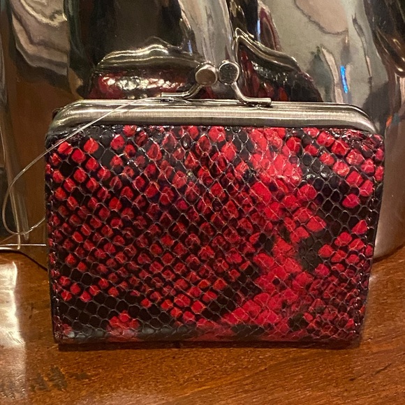 NWT Patricia Nash Astor Wallet - Red Python - Picture 7 of 8